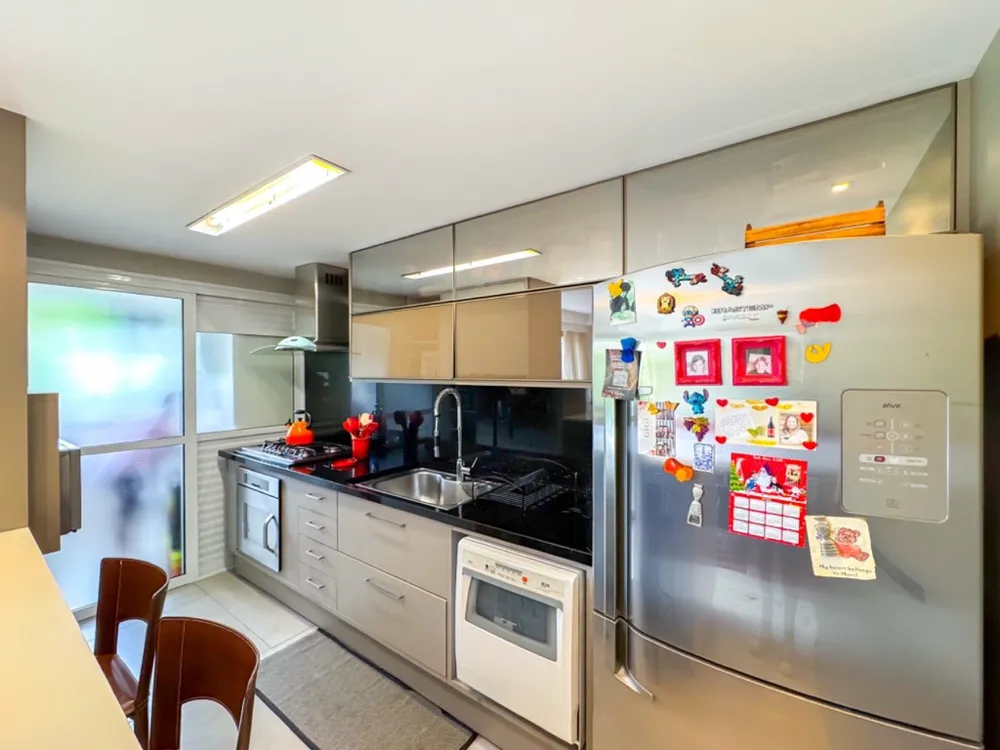 Apartamento para venda no bairro Chácara das Pedras em Porto Alegre