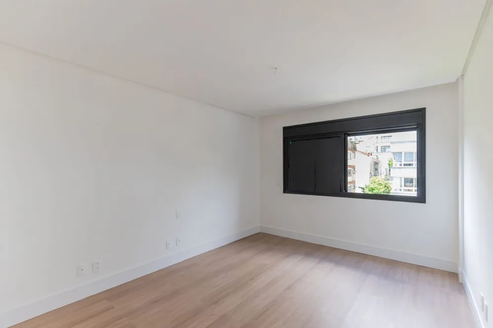 Apartamento para venda no bairro Moinhos de Vento em Porto Alegre