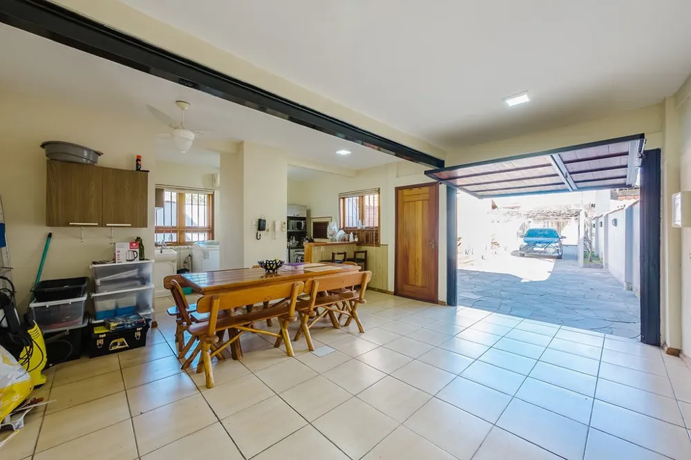 Casa para venda no bairro Centro em Canoas