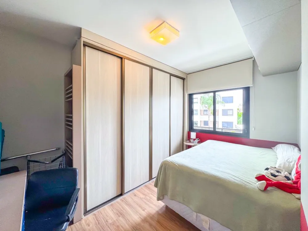 Apartamento para venda no bairro Chácara das Pedras em Porto Alegre