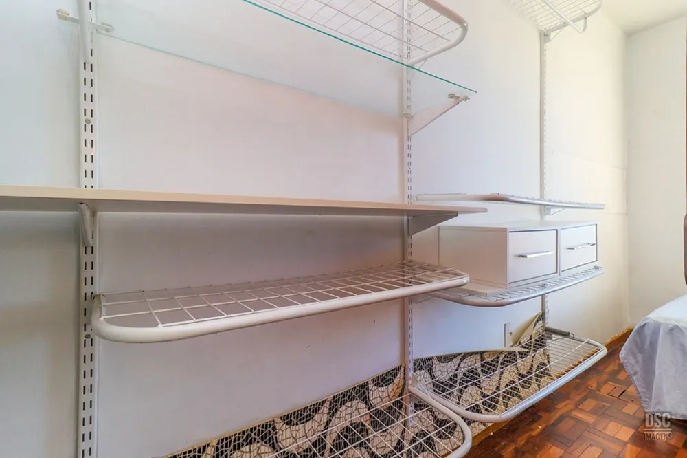 Apartamento para venda no bairro Centro Histórico em Porto Alegre