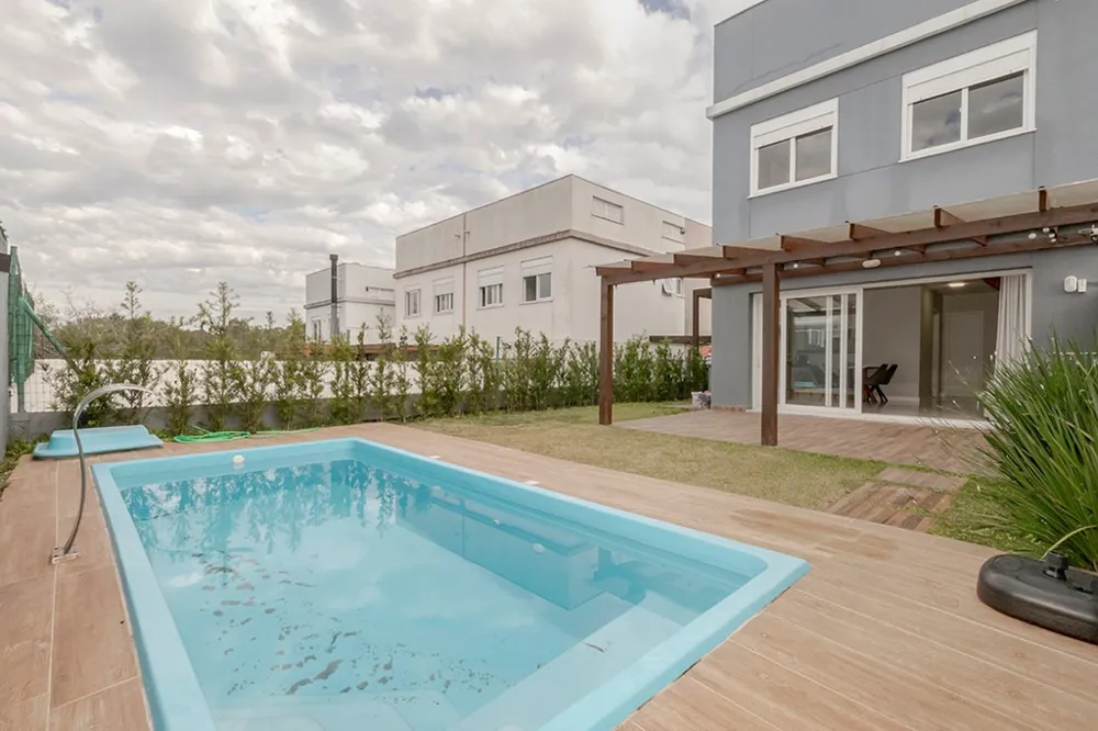 Casa em Condomínio para venda no bairro Lomba do Pinheiro em Porto Alegre