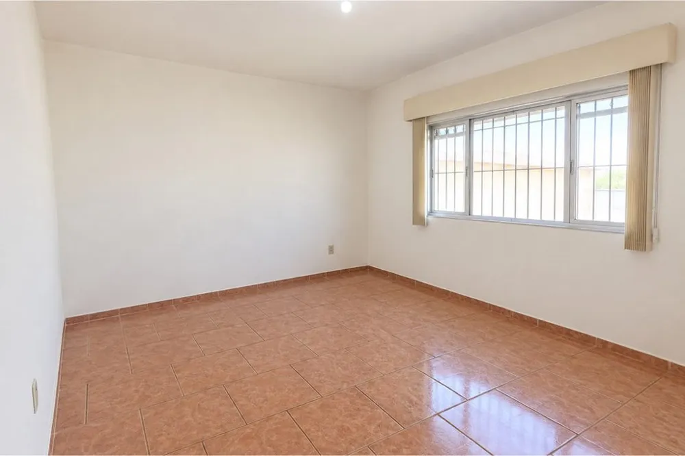 Casa para venda no bairro Centro em Canoas