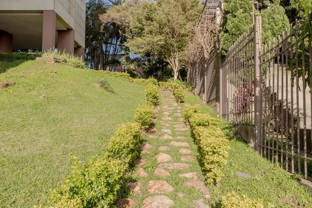 Apartamento para venda no bairro Chácara das Pedras em Porto Alegre