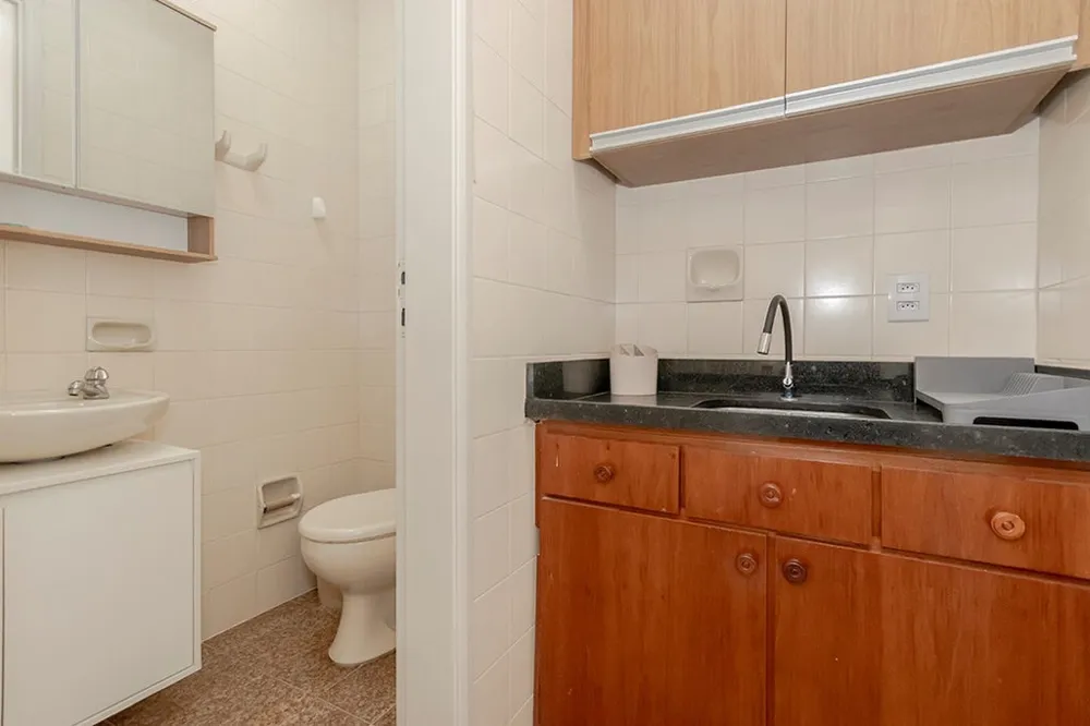 Sala para venda no bairro Moinhos de Vento em Porto Alegre