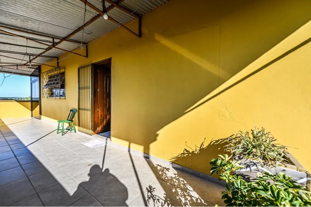 Casa para venda no bairro Agronomia em Porto Alegre