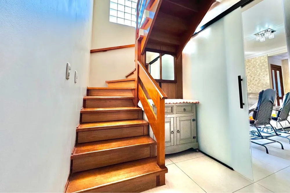 Casa para venda no bairro Nossa Senhora das Graças em Canoas