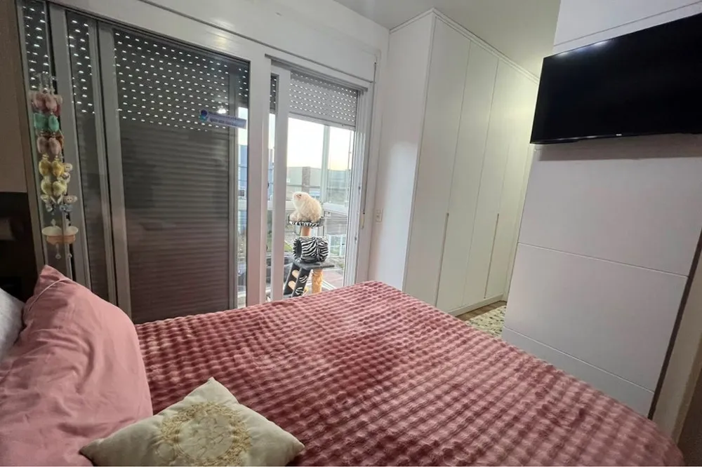 Casa em Condomínio para venda no bairro Lomba do Pinheiro em Porto Alegre