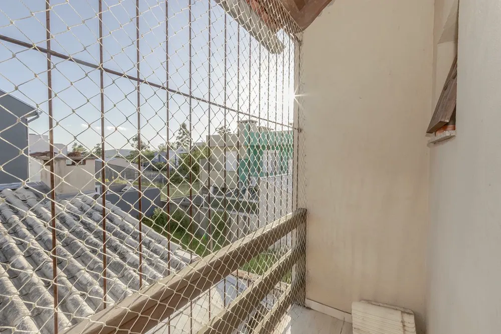 Casa para venda no bairro Guarujá em Porto Alegre
