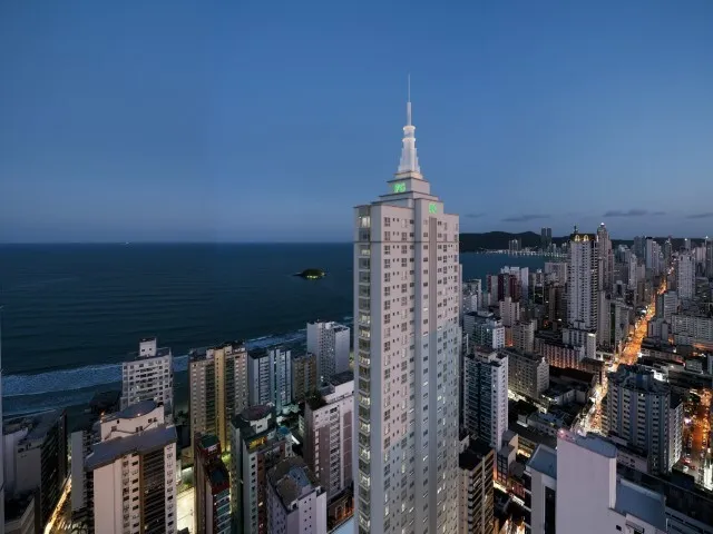 Apartamento para venda no bairro Centro em Balneário Camboriú
