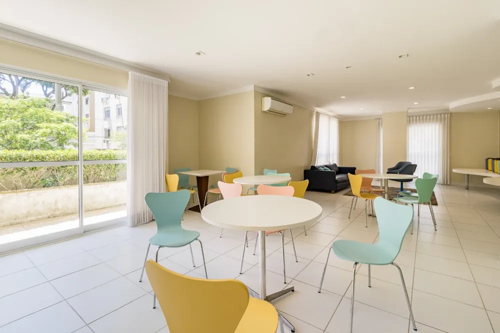 Apartamento para venda no bairro Passo da Areia em Porto Alegre