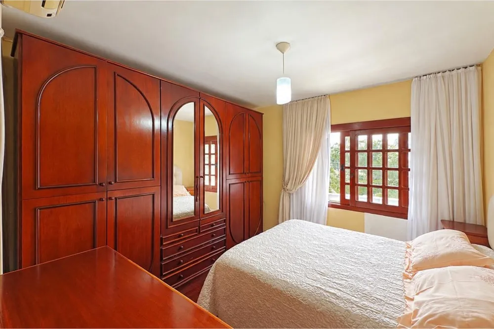 Casa para venda no bairro Ipanema em Porto Alegre