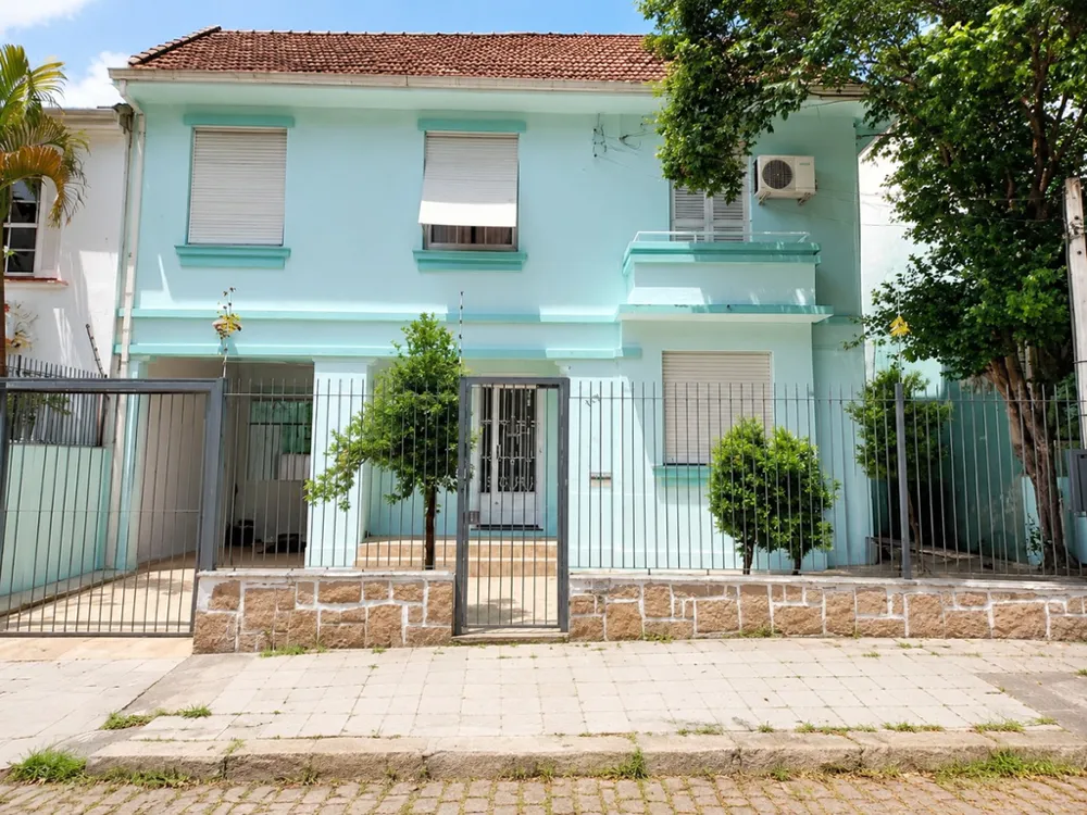 Casa para venda no bairro Auxiliadora em Porto Alegre