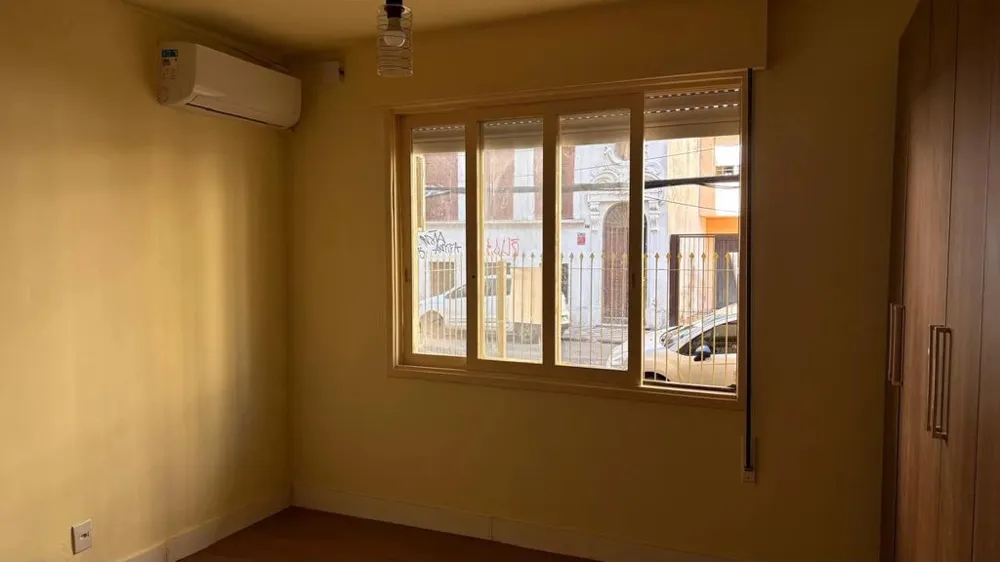 Apartamento para venda no bairro Centro Histórico em Porto Alegre