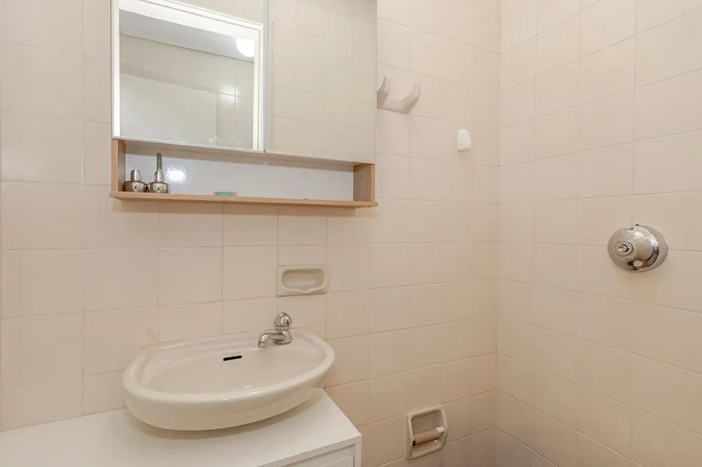 Sala para venda no bairro Moinhos de Vento em Porto Alegre