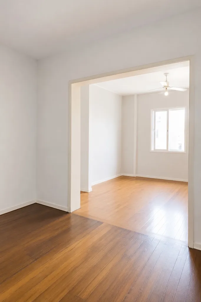 Casa para venda no bairro Auxiliadora em Porto Alegre