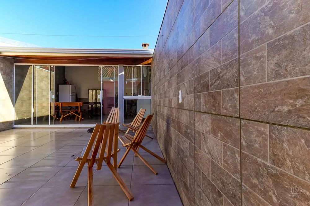 Casa para venda no bairro Restinga em Porto Alegre