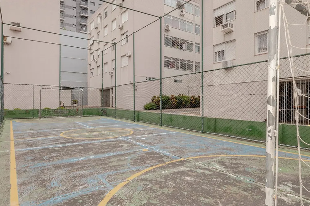 Apartamento para venda no bairro Vila Ipiranga em Porto Alegre