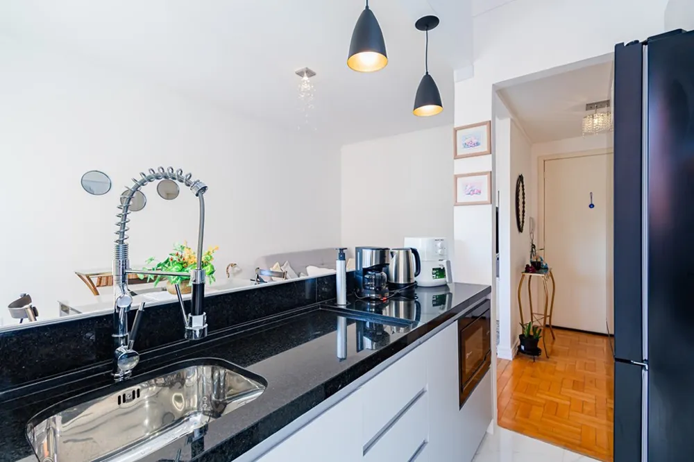 Apartamento para venda no bairro Centro Histórico em Porto Alegre