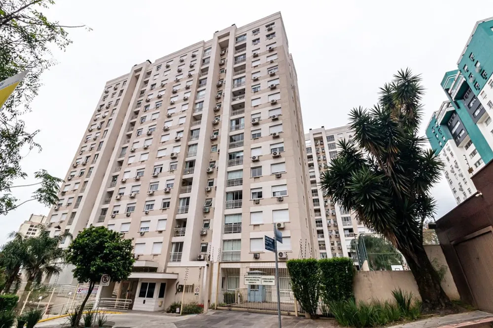 Apartamento para venda no bairro Passo da Areia em Porto Alegre