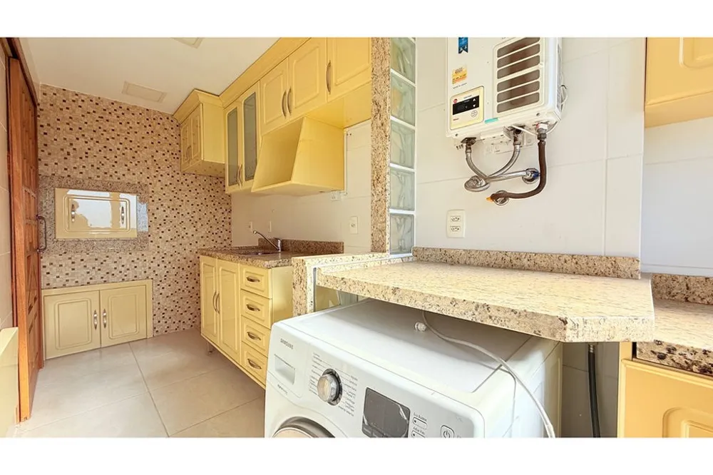 Apartamento para venda no bairro Menino Deus em Porto Alegre