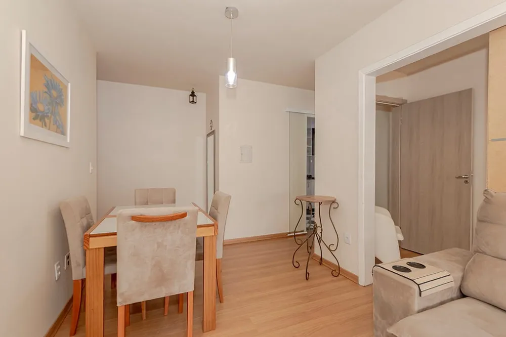 Apartamento para venda no bairro Vila Ipiranga em Porto Alegre