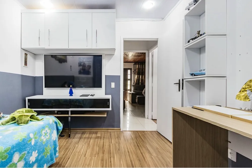 Casa para venda no bairro Rubem Berta em Porto Alegre
