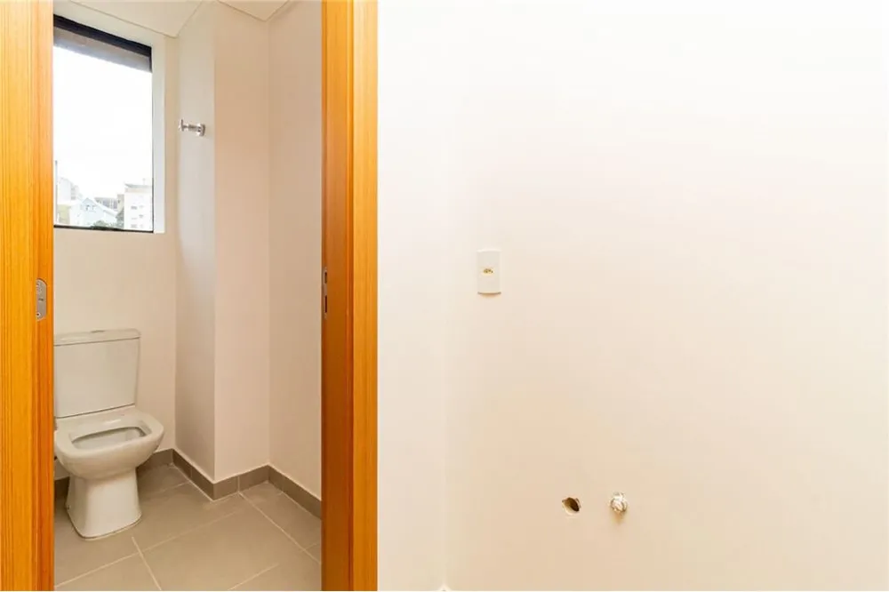 Sala para venda no bairro Floresta em Porto Alegre