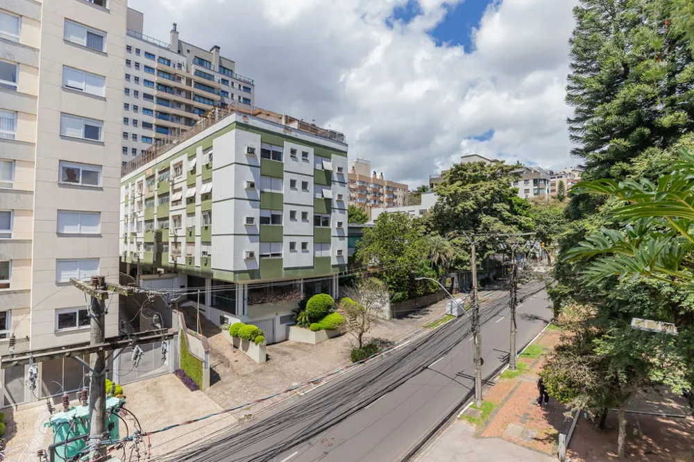 Apartamento para venda no bairro Moinhos de Vento em Porto Alegre