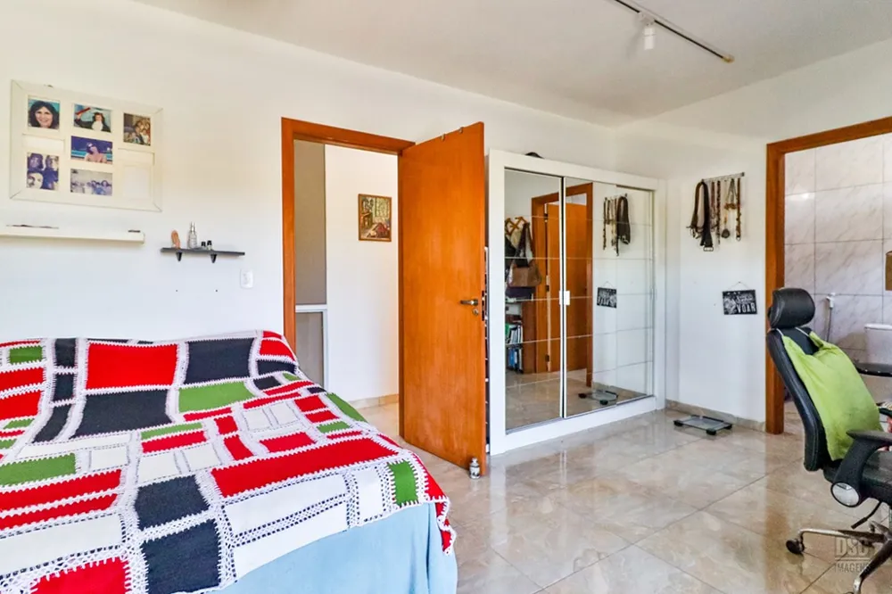 Casa em Condomínio para venda no bairro Hípica em Porto Alegre