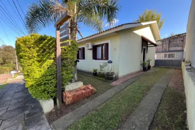 Casa em Condomínio para venda no bairro Lomba do Pinheiro em Porto Alegre