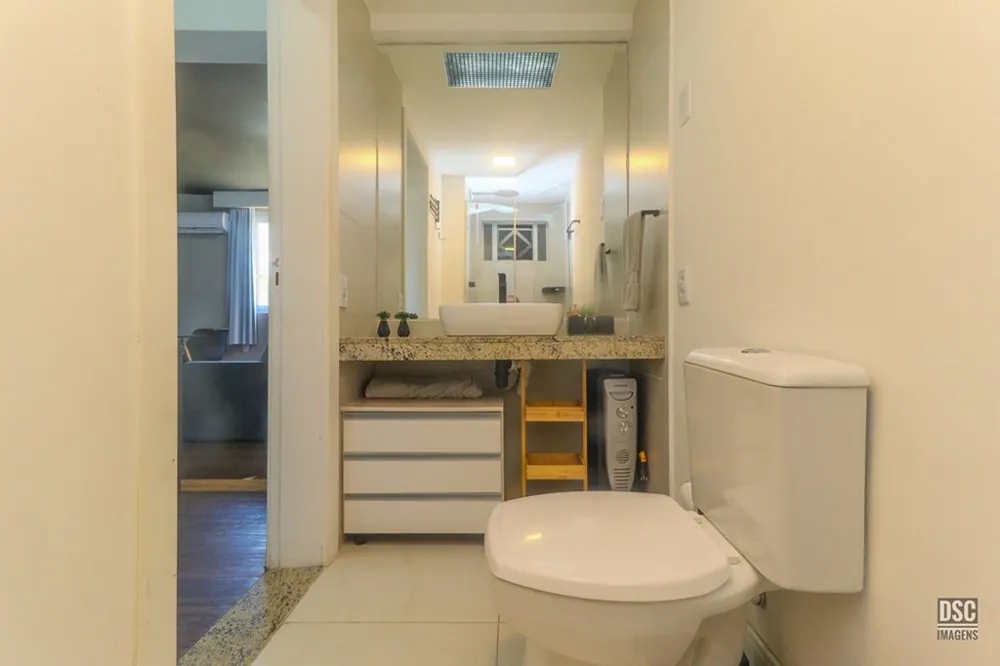 Apartamento para venda no bairro Centro Histórico em Porto Alegre