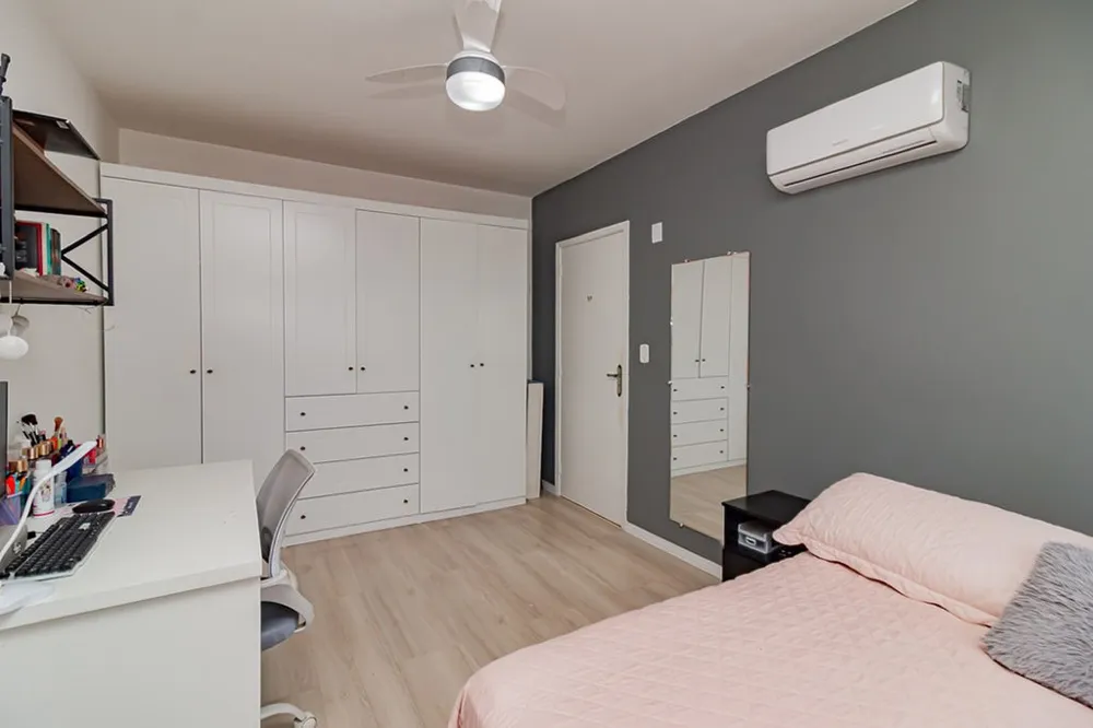 Apartamento para venda no bairro Centro Histórico em Porto Alegre