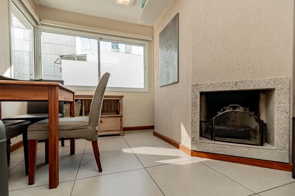 Apartamento para venda no bairro Independência em Porto Alegre