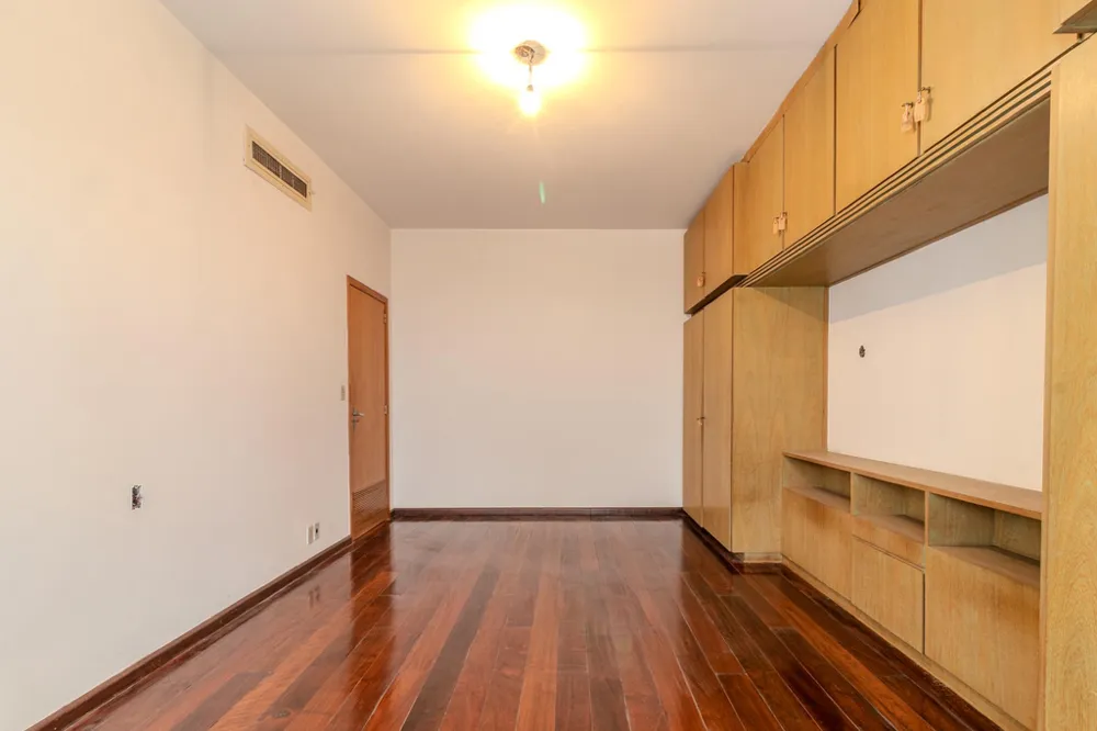 Apartamento para venda no bairro Moinhos de Vento em Porto Alegre