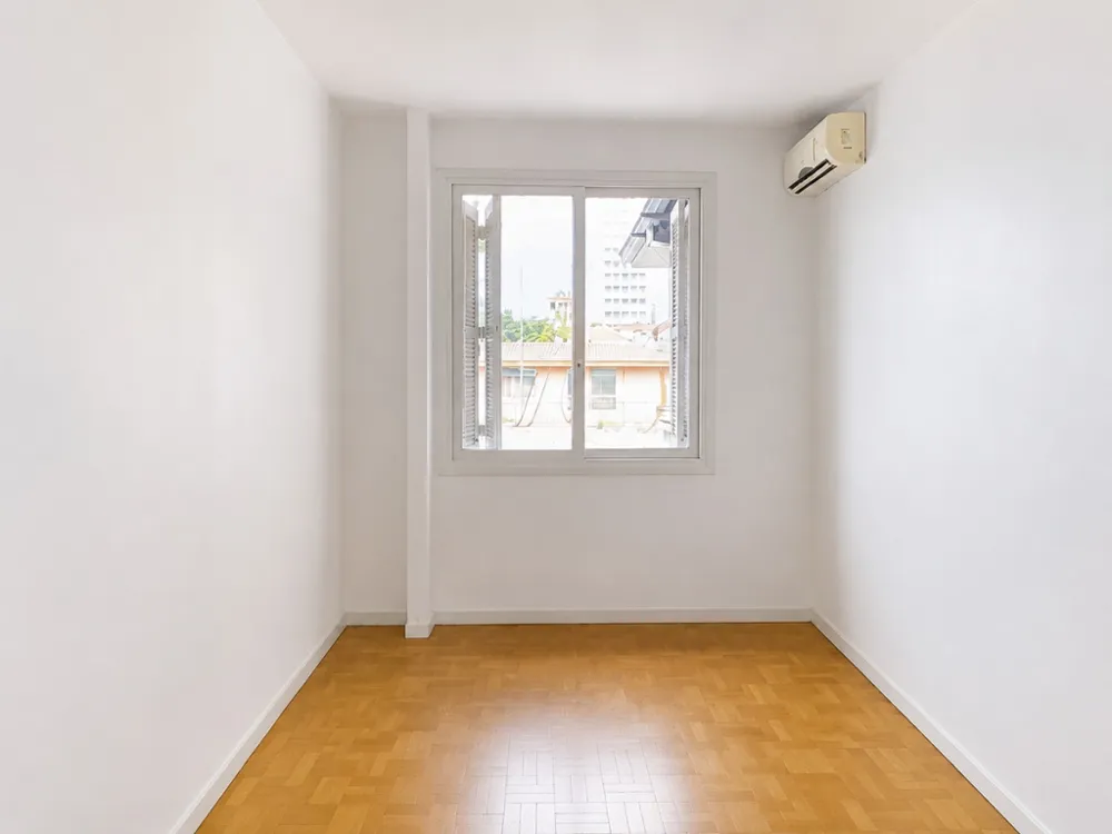 Casa para venda no bairro Auxiliadora em Porto Alegre