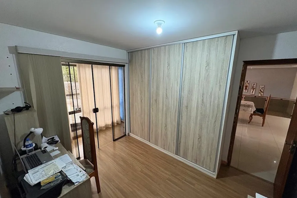 Casa para venda no bairro Santa Rosa de Lima em Porto Alegre