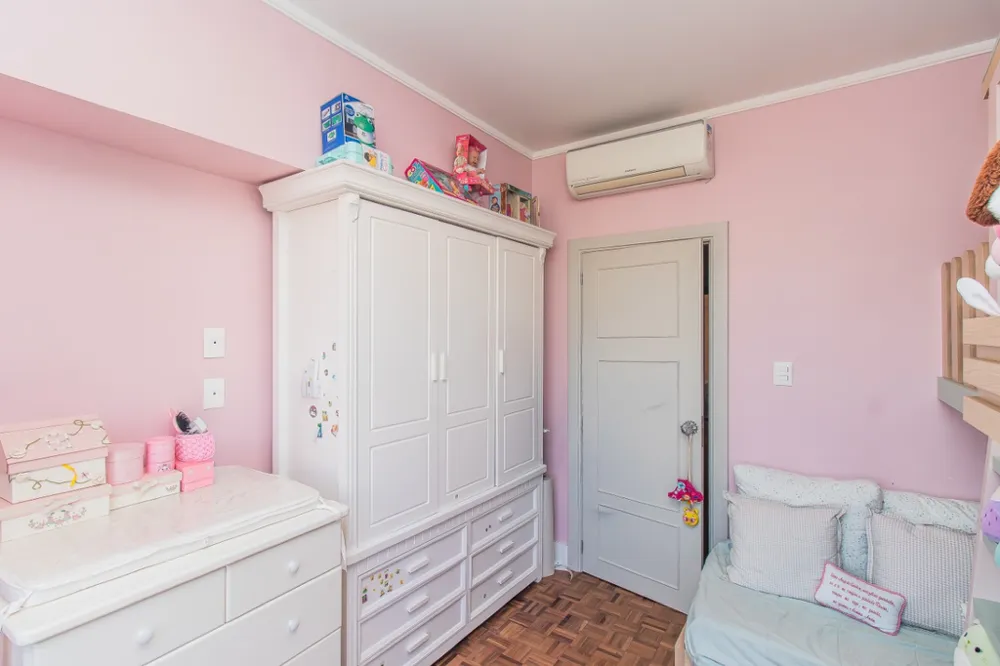 Apartamento para venda no bairro Moinhos de Vento em Porto Alegre