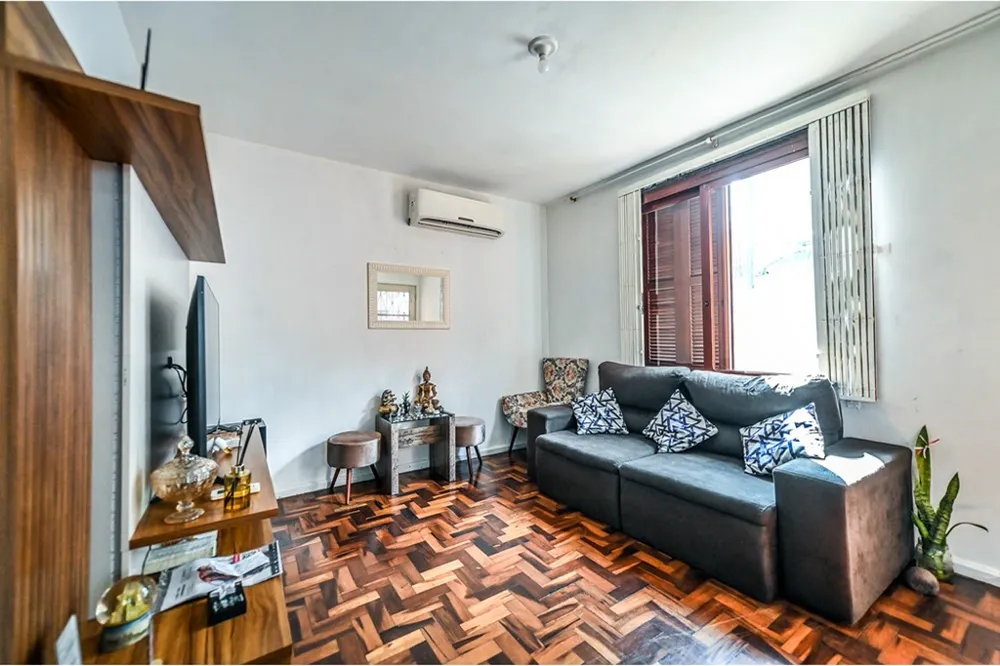 Casa para venda no bairro Santa Tereza em Porto Alegre
