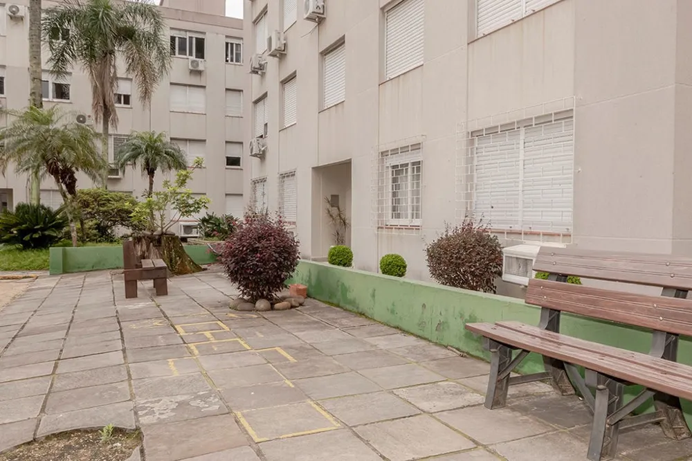 Apartamento para venda no bairro Vila Ipiranga em Porto Alegre