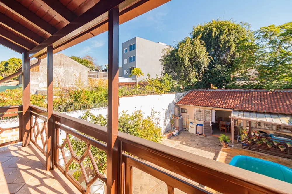 Casa para venda no bairro Jardim Itu Sabará em Porto Alegre