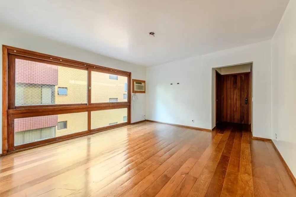 Apartamento para venda no bairro Moinhos de Vento em Porto Alegre