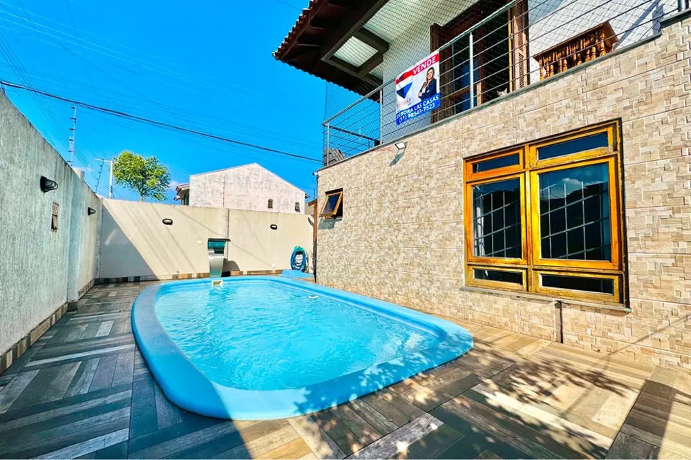 Casa para venda no bairro Nossa Senhora das Graças em Canoas
