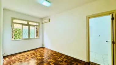 Apartamento para venda no bairro Floresta em Porto Alegre