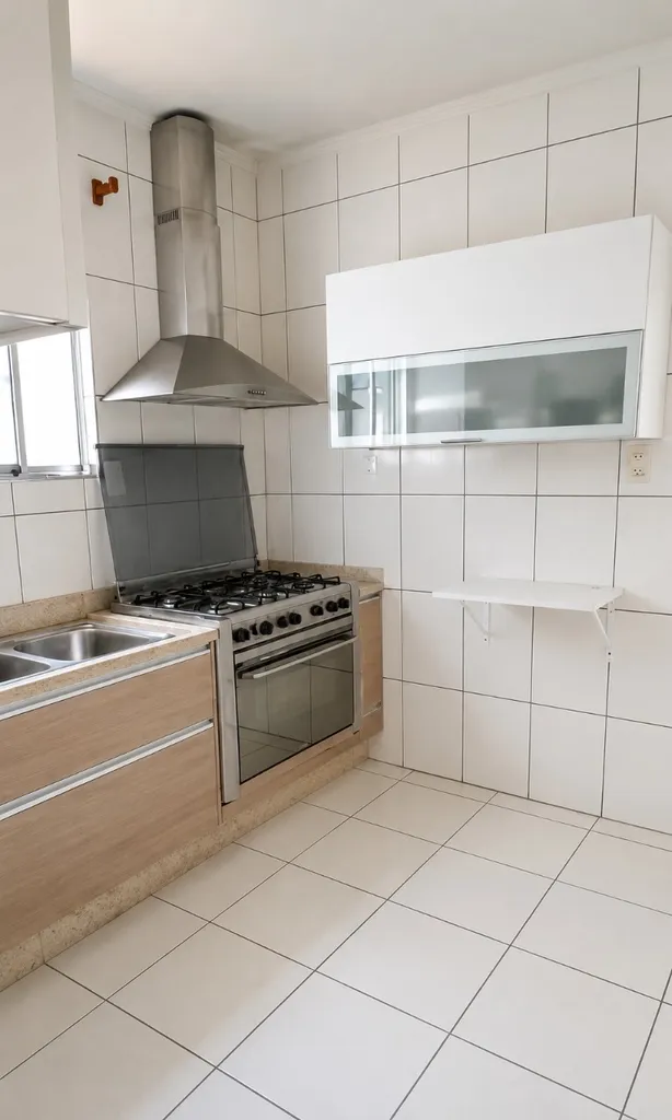 Casa para venda no bairro Auxiliadora em Porto Alegre