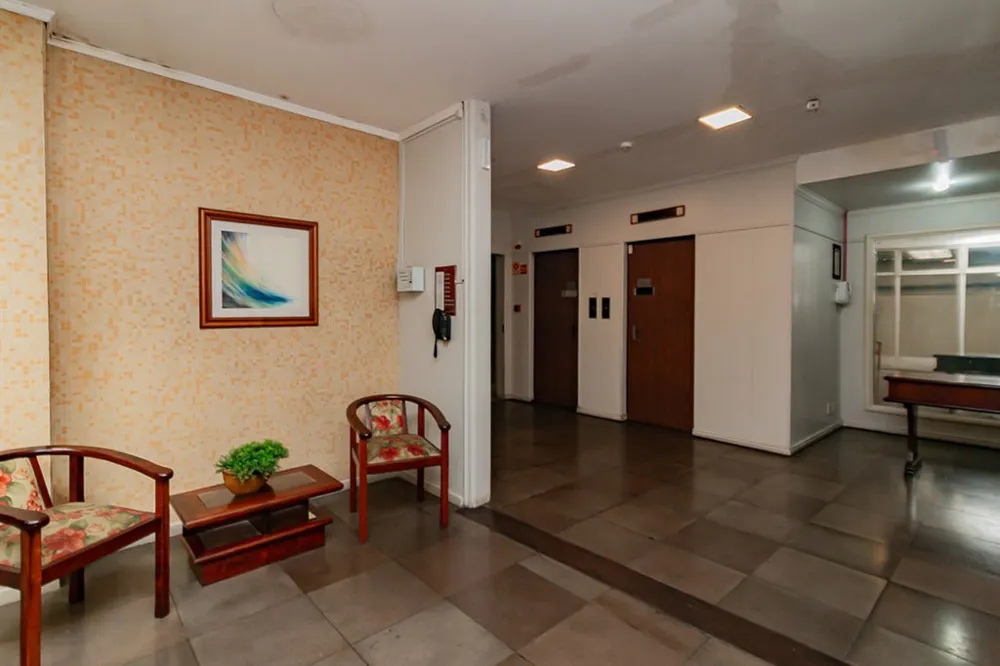 Apartamento para venda no bairro Centro Histórico em Porto Alegre