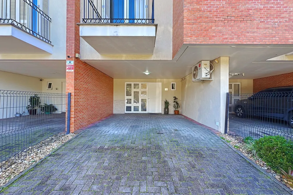 Casa em Condomínio para venda no bairro Ipanema em Porto Alegre