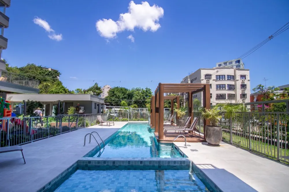 Apartamento para venda no bairro Moinhos de Vento em Porto Alegre