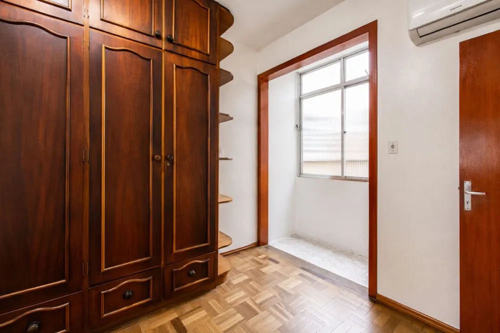 Apartamento para venda no bairro Centro Histórico em Porto Alegre