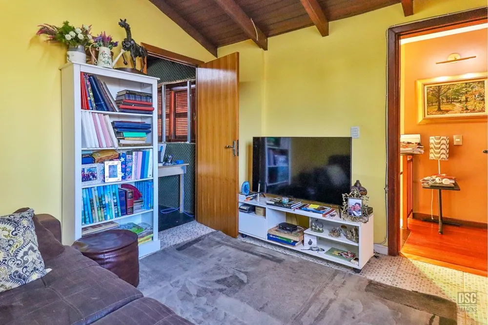 Casa para venda no bairro Rubem Berta em Porto Alegre